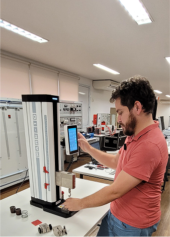 VasTecnologia-Ensaios-ForcaeTorque 1